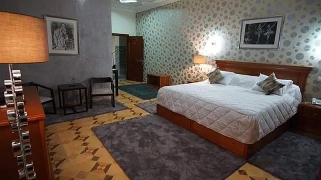 جناح تنفيذي بسرير كوين، Hotel Maraval Oran 2/4