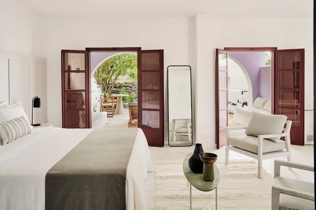 جناح بشرفة بغرفتي نوم بإطلالة، Vedema A Luxury Collection Resort Santorini 6/10