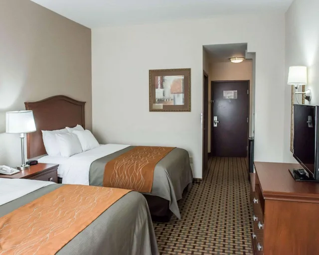 غرفة رباعية بسرير كوين، Comfort Inn & Suites Midway - Tallahassee West 2/4
