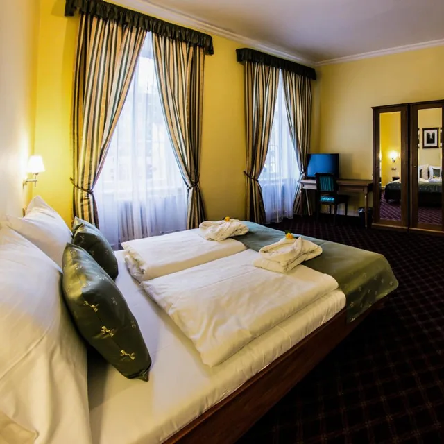 جناح عائلي بسرير كينج بشرفة، Hotel Dvorak 4/10