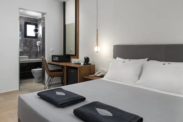 Deluxe, Double Bed, Lateral Pool or Side Sea View, Atalanti Boutique Hotel - Adults Only 2/5