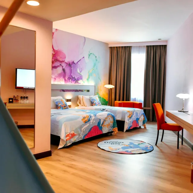 Theme، Premiere Hotel Klang 1/5