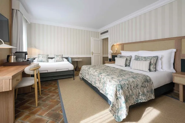Deluxe, 1 Double and 1 Single Bed, Garden View, Hotel Da Cartuxa 2/4