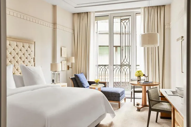 Courtyard, Superior, 2 Double Beds، Four Seasons Hotel Madrid 3/6