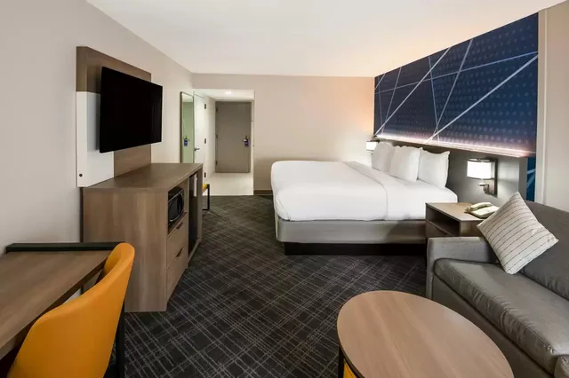 غرفة بسرير كينج، Comfort Inn and Suites Fishers Indianapolis 1/6
