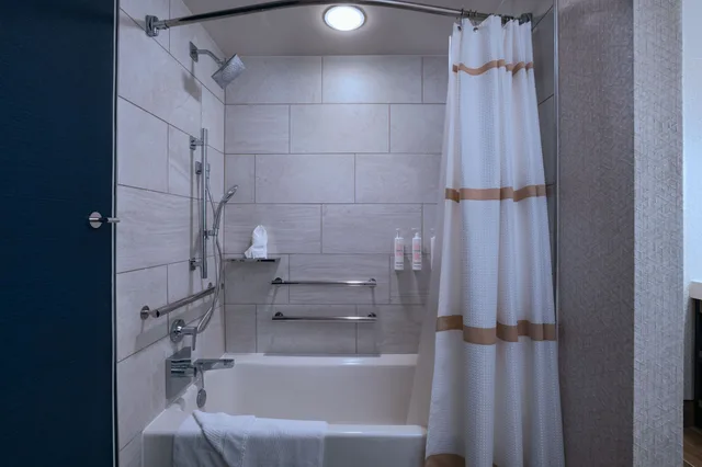 Room, 2 Queen Beds, Water View، The Woodlands Waterway Marriott Hotel And Convention Center 10/11