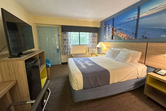 غرفة بسرير كوين، Days Inn by Wyndham Renfro Valley Mount Vernon 4/10