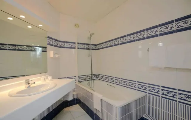 غرفة سوبيريور بسرير مزدوج، Hotel Bristol 9/10