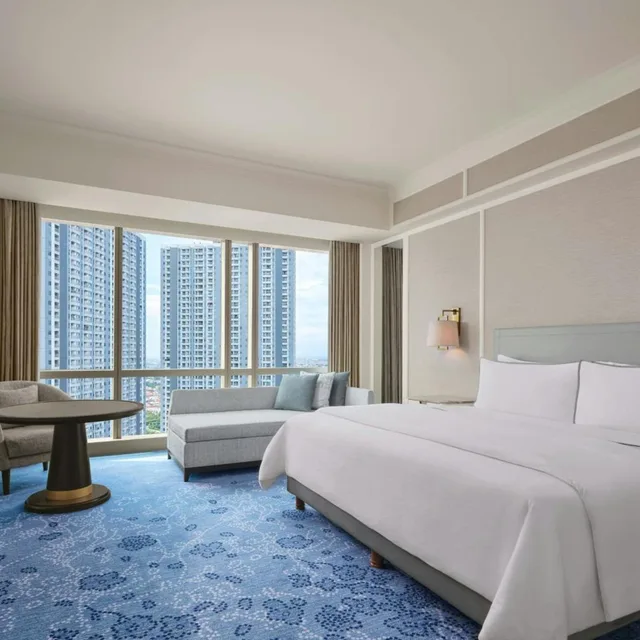 Westin, Club, Guest Room, King Bed, Club Lounge Access، The Westin Surabaya 1/9