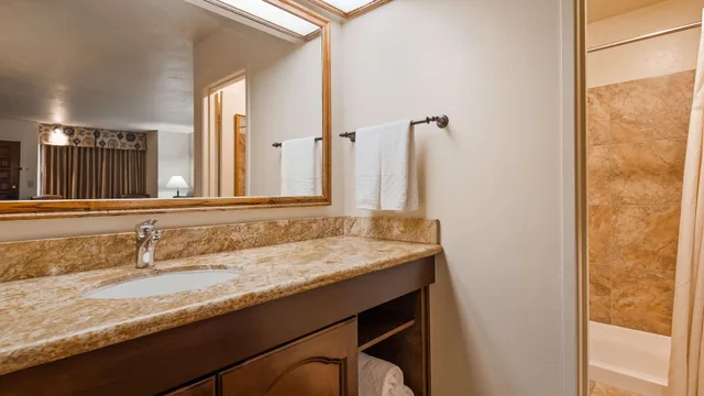 غرفة قياسية بسرير كينج مع أريكة لذوي الإعاقة، Best Western Casa Grande Inn 9/10