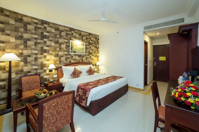 غرفة تنفيذية بسرير كينج، PJ PRINCESS REGENCY 3/6
