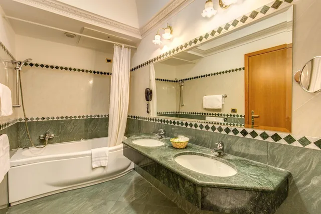 غرفة سوبيريور بسرير كوين، Hotel Contilia 4/4