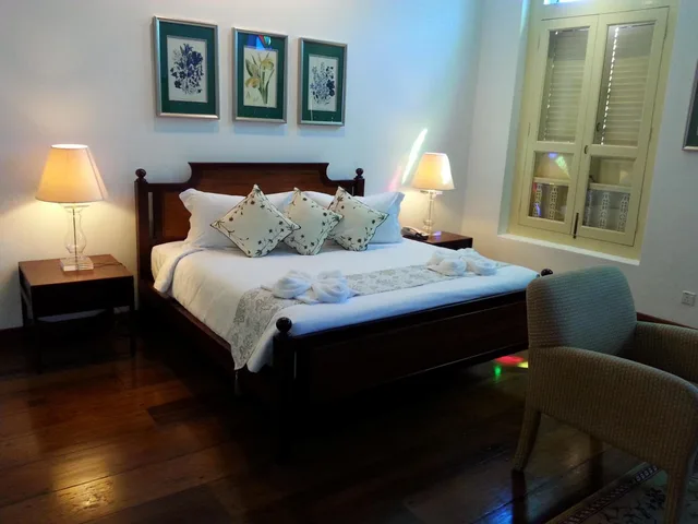 جناح، Heeren Palm Suites 1/3