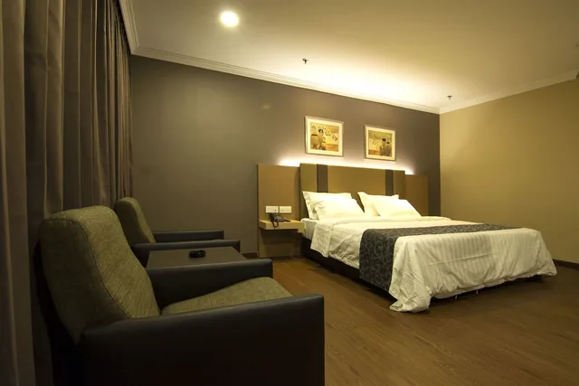 غرفة ديلوكس بسرير كينج، Hotel Anika 3/3