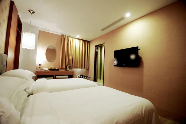 Twin Room, The Riverside Hotel Hengchun 1/6