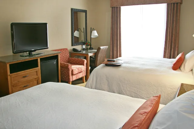 غرفة بسريرين كوين، Hampton Inn & Suites Buffalo 1/2