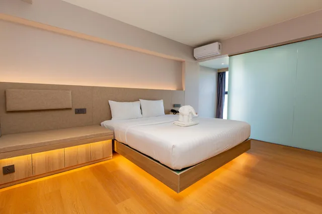 غرفة سوبيريور بسرير مزدوج، Lucky Elephant Hotel 1/1