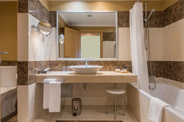 Classic, Family, Twin Beds, Sofa, Pestana Carlton Madeira 7/9