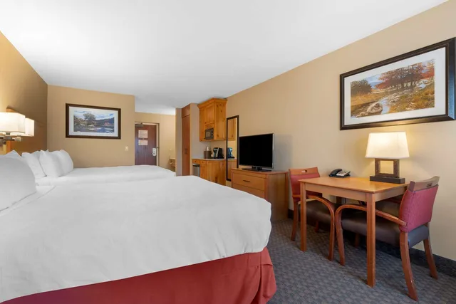 غرفة بسرير كينج لذوي الإعاقة، Best Western Plus Olympic Inn 1/4