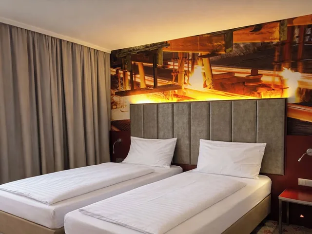 غرفة بسريرين منفصلين، Amedia Hotel Linz 1/4