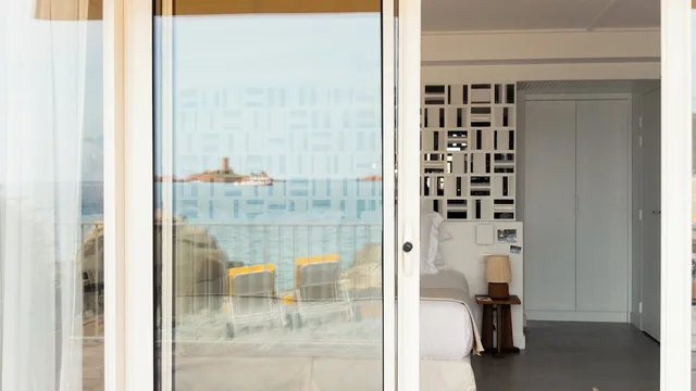 غرفة كلاسيكية، Hotel Les Roches Rouges 9/9