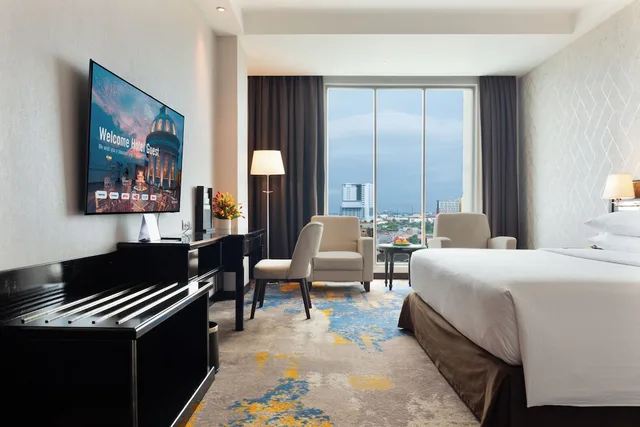 غرفة بسرير كينج للمدخنين، FOUR POINTS BY SHERATON MEDAN 10/10