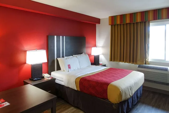 غرفة بسرير كوين، Brisa Pacifica Hotel Encinitas 1/3