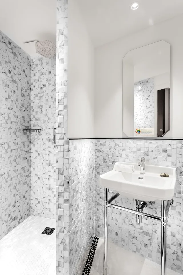 غرفة ثلاثية بسرير مزدوج وسرير فردي، Hotel Clarisse 7/7