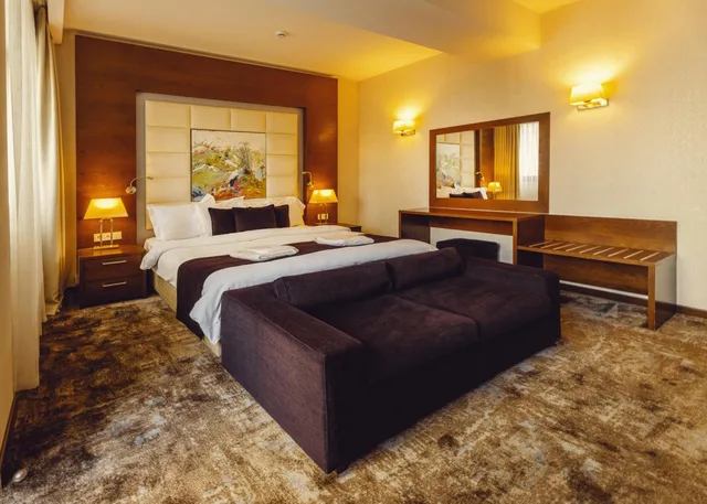 جناح جونيور بسرير كينج، Coste Hotel 2/5