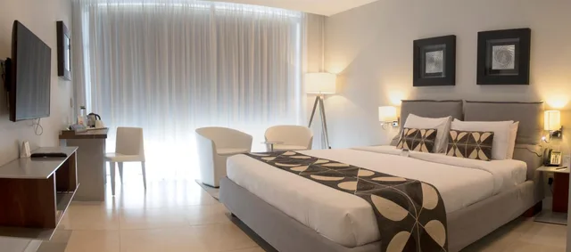 غرفة ديلوكس بسرير مزدوج، English Point Marina Hotel 2/4