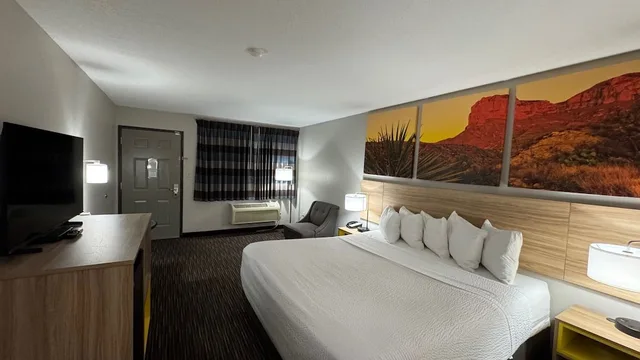 غرفة قياسية بسرير كينج، Days Inn By Wyndham Rio Rancho 3/10
