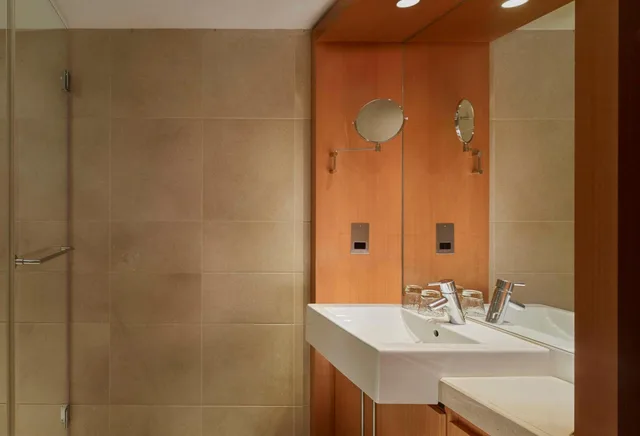 استوديو عائلي بسرير كينج بمطبخ صغير، Park Plaza London Riverbank 3/8