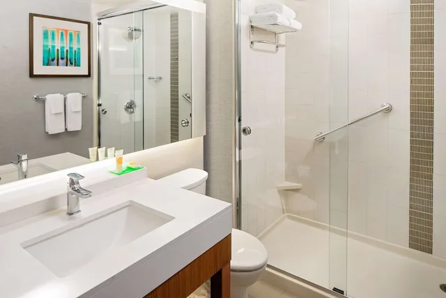 غرفة بسريرين كوين بإطلالة مع أريكة، Hyatt Place Glendale/Los Angeles 3/4