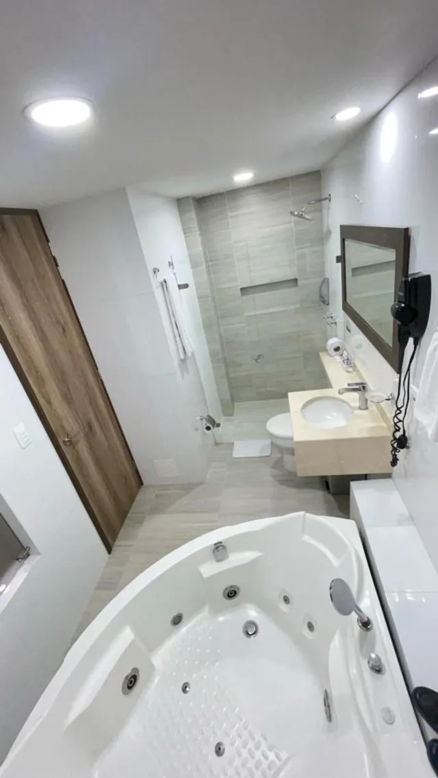 Junior Suite, King Bed, Cabecera Country 6/7