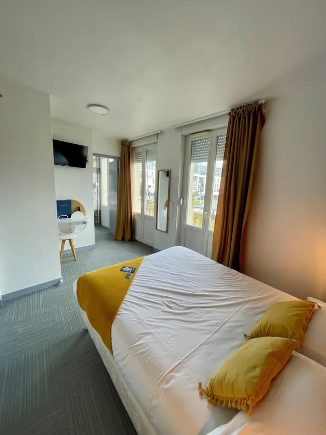 غرفة قياسية بسرير كوين، Citotel Aux Voyageurs 1/5