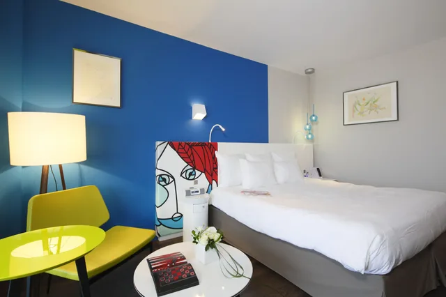 غرفة بسريرين منفصلين بإطلالة على الحديقة، HOTEL NAPOLEON 1/3