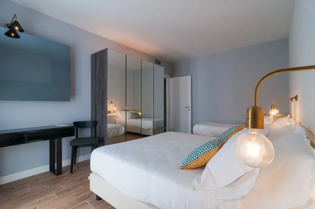 جناح عائلي بسريرين مزدوجين مع أريكة، Residence Ten Suite 2/9