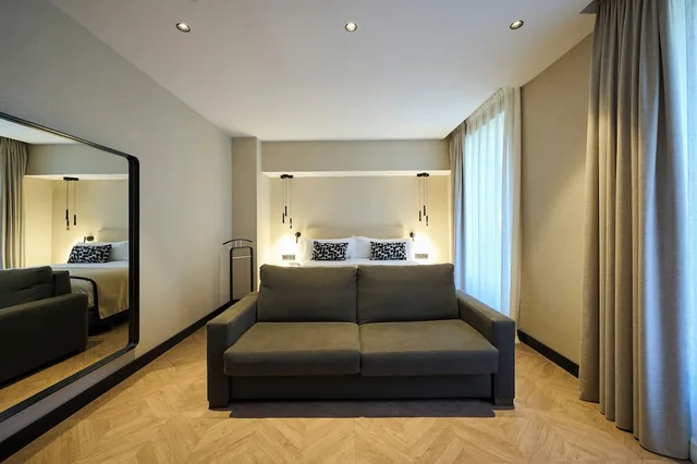 Premium, Queen Bed, Hotel Catalonia Ramblas 4/5
