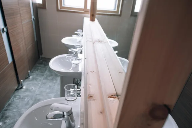 سكن مشترك بأربعة أسرّة للنساء، Midtown Hostel 3/5