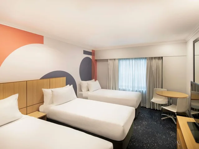 غرفة سوبيريور بسريرين منفصلين، ibis Styles Sydney Central 3/10