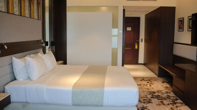 غرفة ديلوكس بإطلالة على المدينة، Cambodiana Hotel 3/3