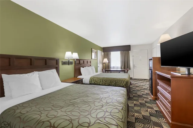 غرفة بسريرين كوين للمدخنين، Best Western Caprock Inn 3/7