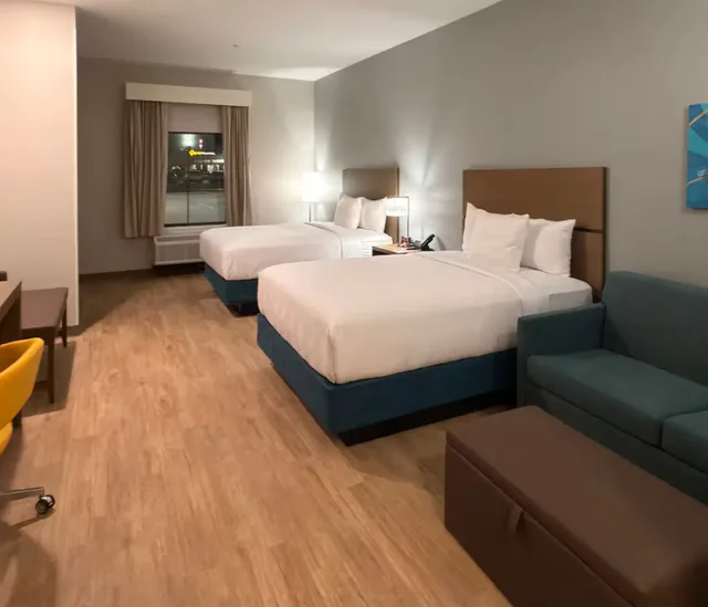 غرفة رباعية بسريرين كوين، Super 8 by Wyndham Chattanooga East/Hamilton Place 3/3