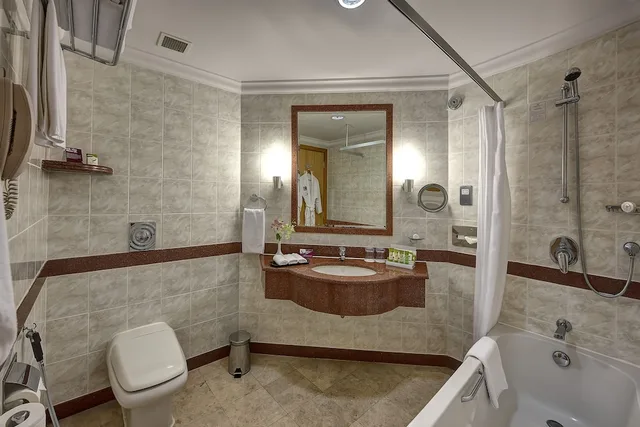 جناح بسريرين منفصلين للمدخنين، Crowne Plaza Resort Salalah 8/10