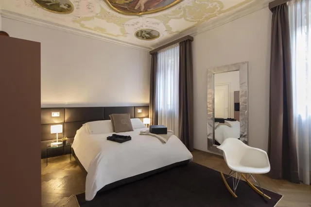 غرفة فاخرة بسرير مزدوج بإطلالة على القناة، Hotel Corte di Gabriela 9/10