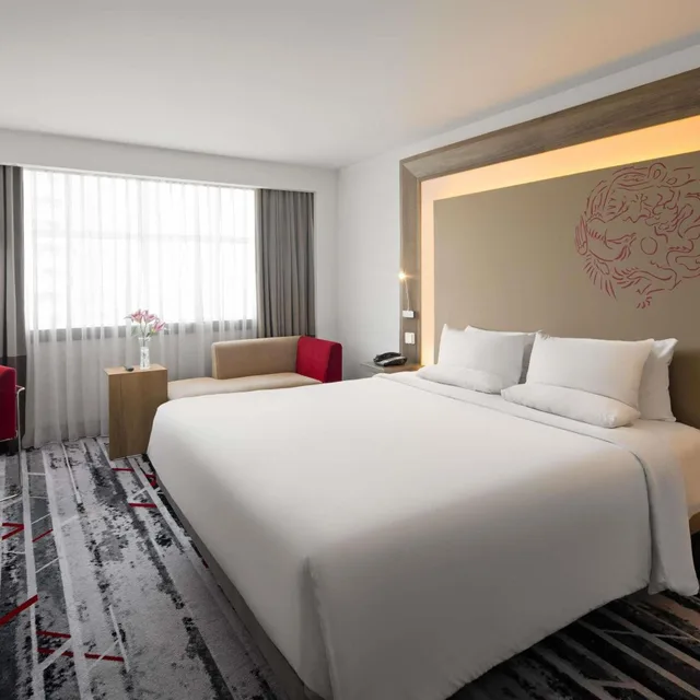 Executive, Double Bed, Novotel Jakarta Gajah Mada 7/9