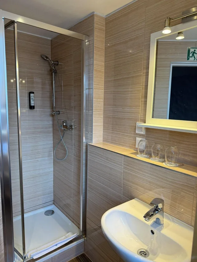 جناح كومفورت، BURGHOTEL NURNBERG 4/5