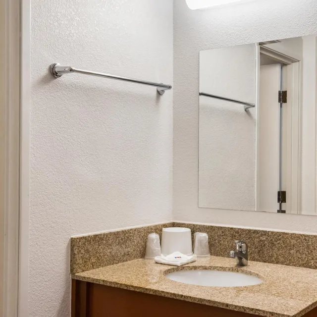 غرفة رباعية بسرير مزدوج، Motel6 Prospect Heights, IL 6/7
