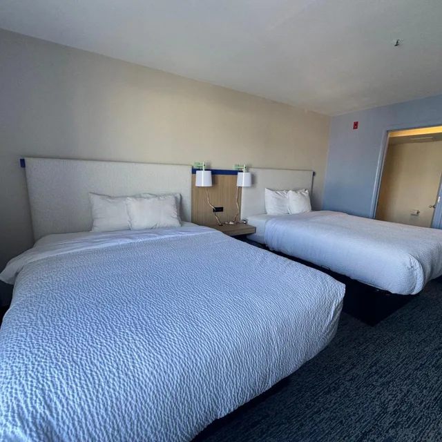 غرفة قياسية بسرير كينج وسريرين كوين، Sleep Inn Sumter 1/4
