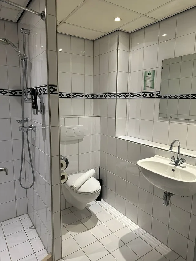 جناح عائلي بأربعة أسرّة، Westlake Hotels Amsterdam 8/10